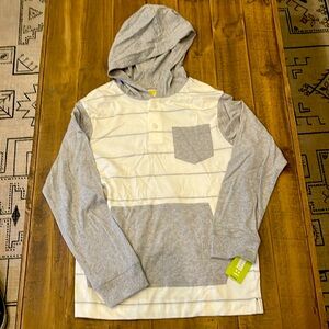 NWT Boys ( L)  long sleeve gray and white shirt